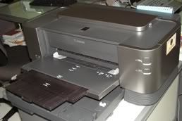 printer dengan stiker