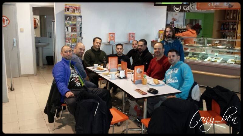 1017651_10202862581235847_1027175410_n_z