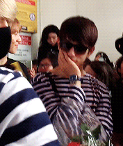 tumblr_o83si52HgL1tl1vl1o7_r1_250_zpsv1r